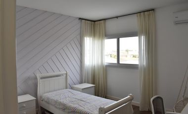 ALQUILER - CASA A LAGUNA - SAN BENITO - VILLANUEVA - BENAVIDEZ