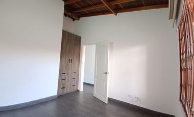 Casa Urbana Cota ARRIENDO $ 3.900.000