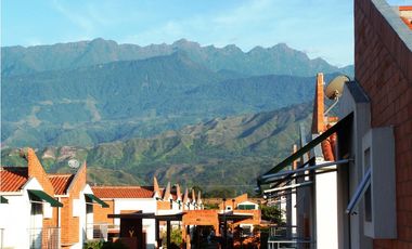 Vendo casa tipo campestre en condominio Tangelos Alfaguara Jamundí