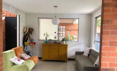 Vendo casa tipo campestre en condominio Tangelos Alfaguara Jamundí