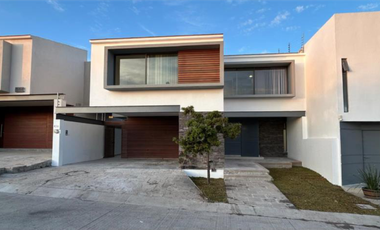 CASA EN RENTA EL MOLINO RESIDENCIAL & GOLF