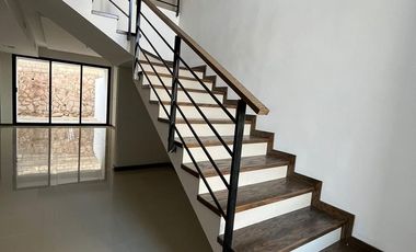 Hermosa Casa Equipada en VENTA | Fracc. Valdivia II