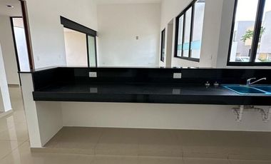 PRADERAS DEL MAYAB || EXCELENTES RESIDENCIAS EN VENTA DE 1 PLANTA EN PRIVADA AL NORTE DE MERIDA, SOBRE CARR A CHICXULUB