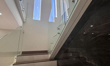 CASA EN VENTA EN FRACCIONAMIENTO DENALI