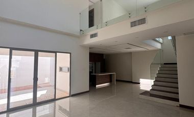 CASA EN VENTA EN FRACCIONAMIENTO DENALI