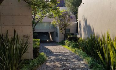 VENDO CASA EN CONDOMINIO EN TECAMACHALCO