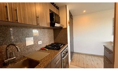 Vendo lindo apartamento con excelentes zonas verdes.