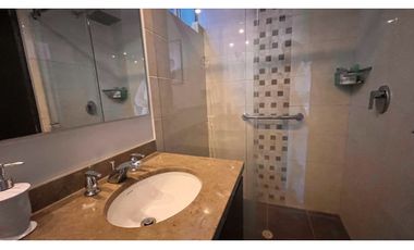 Vendo lindo apartamento con excelentes zonas verdes.