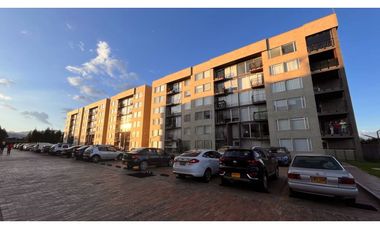 Vendo lindo apartamento con excelentes zonas verdes.