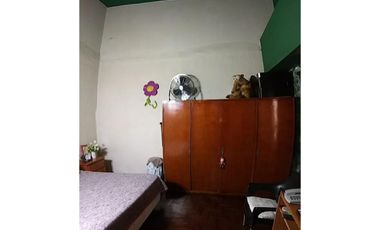 MORENO 1512. Interna dos Dormitorios. EXCELENTE UBICACION.