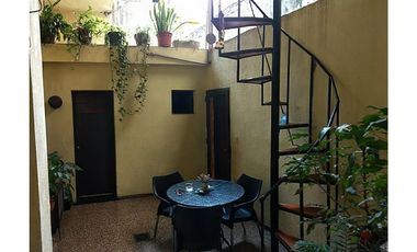 MORENO 1512. Interna dos Dormitorios. EXCELENTE UBICACION.