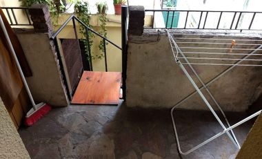 MORENO 1512. Interna dos Dormitorios. EXCELENTE UBICACION.