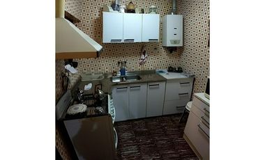 MORENO 1512. Interna dos Dormitorios. EXCELENTE UBICACION.