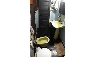 MORENO 1512. Interna dos Dormitorios. EXCELENTE UBICACION.