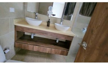 VENDO CASA EN LA VEGA