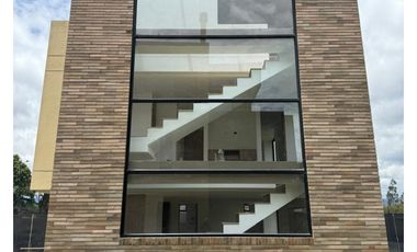 Casa para estrenar en venta en Chía