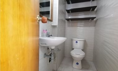 OFICINA CONSULTORIO EN RENTA EN  EL LAGO-BOGOTA