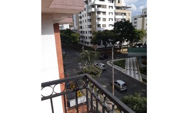 APARTAMENTO PARA LA VENTA EN BARRIO PINARES-PEREIRA
