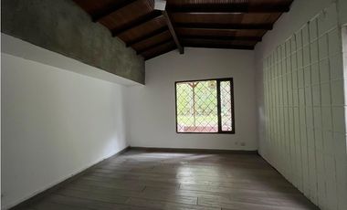 Casa comercial poblado