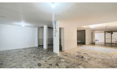 Bodega en venta en sector de Trinidad