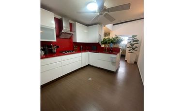 En Venta casa en la castellana