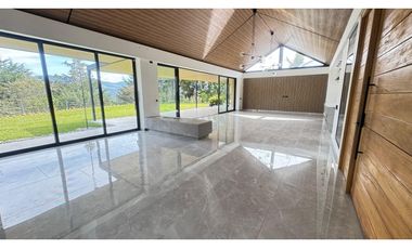 vendo casa finca campestre la Ceja Antioquia, el capiro SMG