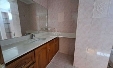 Apartamento castillogrande frente a la bahia