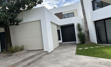 Casa en Venta – Hacienda San Agustín, San Pedro Garza García, N.L.