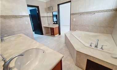 COSTA DEL ESTE / PASEO DEL PARQUE / 1045 M2 / 3 HABITACION