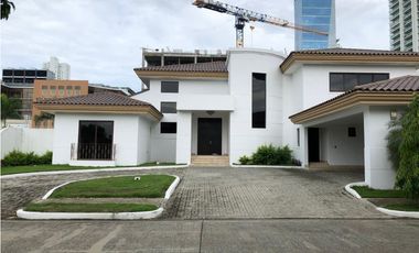 COSTA DEL ESTE / PASEO DEL PARQUE / 1045 M2 / 3 HABITACION