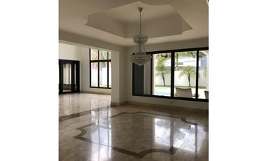 COSTA DEL ESTE / PASEO DEL PARQUE / 1045 M2 / 3 HABITACION