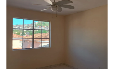 ALQUILER DE CASA EN CONDADO DEL REY  RESIDENCIAL FUENTE DEL FRESNO
