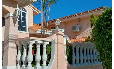 ALQUILER DE CASA EN CONDADO DEL REY  RESIDENCIAL FUENTE DEL FRESNO