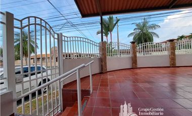 ALQUILER CASA 4 RECMARAS EN BRISAS DEL GOLF KAF