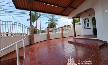 ALQUILER CASA 4 RECMARAS EN BRISAS DEL GOLF KAF