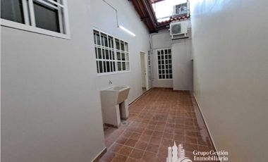 ALQUILER CASA 4 RECMARAS EN BRISAS DEL GOLF KAF