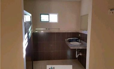 ALQUILER Y VENTA DE CASA EN AREA EXCLUSIVA  EN DAVID 689 METROS