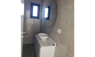 VENTA/ CHALET A ESTRENAR  DE 4 AMBIENTES EN 2 PLANTAS / MAR DEL PLATA