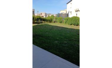 VENTA/ CHALET A ESTRENAR  DE 4 AMBIENTES EN 2 PLANTAS / MAR DEL PLATA