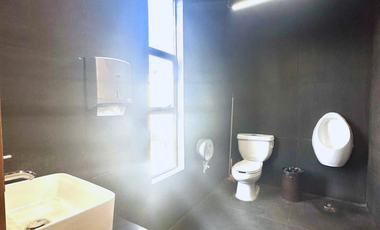 Venta de edificio de oficinas en Col. La Paz