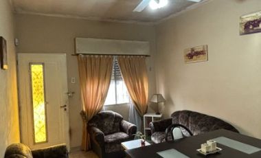 Casa PH en venta en Lanus Oeste