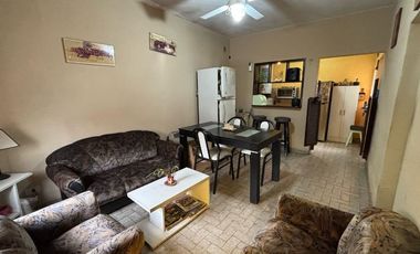 Casa PH en venta en Lanus Oeste