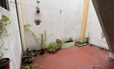 Casa PH en venta en Lanus Oeste
