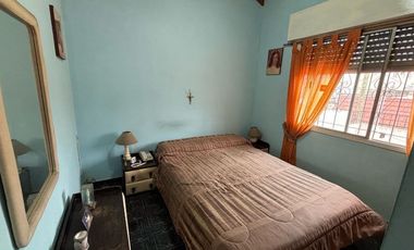 Casa PH en venta en Lanus Oeste