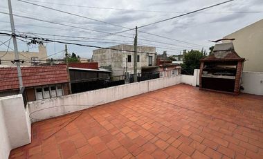Casa PH en venta en Lanus Oeste
