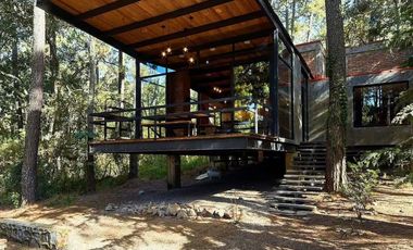 Cabaña en venta en Tapalpa. En el interior del bosque