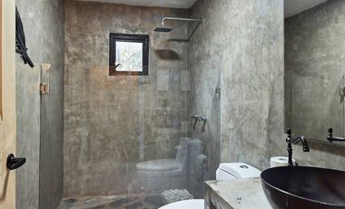 Cabaña en venta en Tapalpa. En el interior del bosque