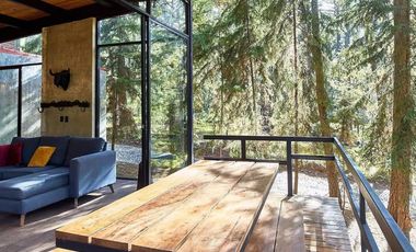 Cabaña en venta en Tapalpa. En el interior del bosque