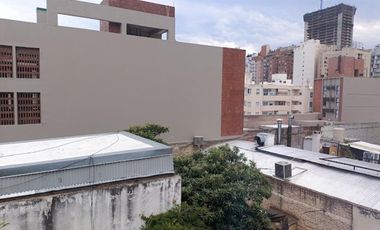 Alquiler Departamento 2 dormitorios z/Paseo de las pulgas en Güemes $515.000 finales.