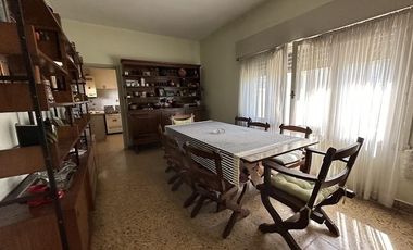 Casa en Temperley a pasos de Pasco